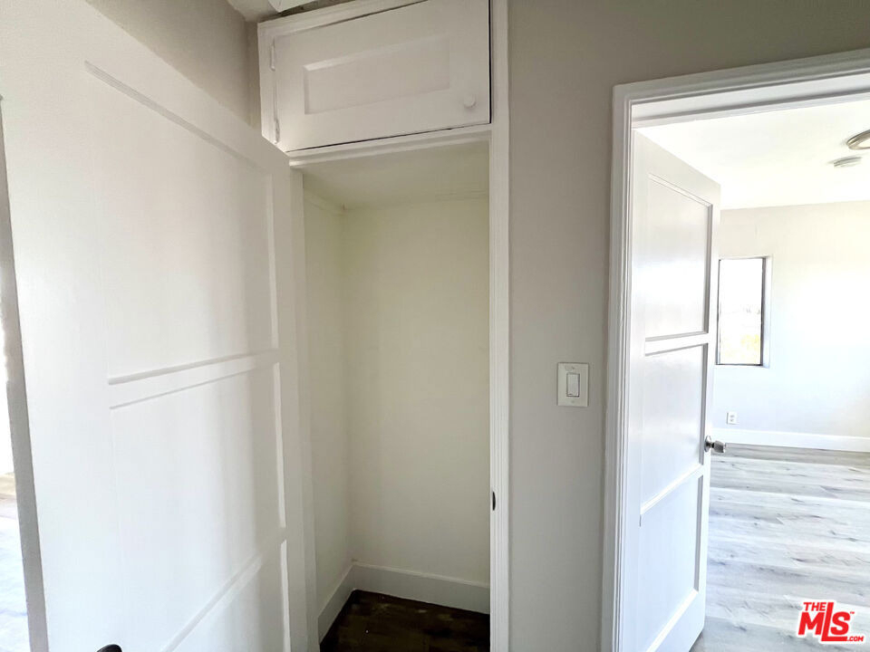 254 E Lanzit Avenue - Photo 26