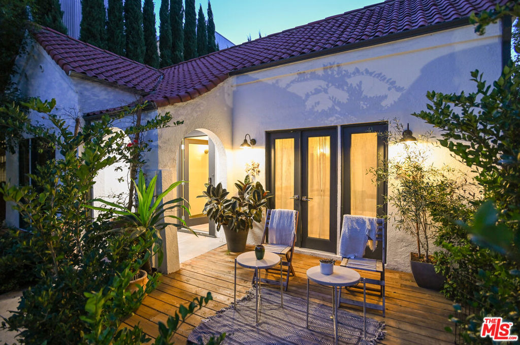1019 N Orange Grove Avenue - Photo 33