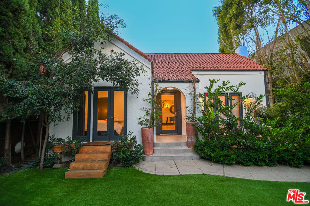 1019 N Orange Grove Avenue - Photo 30
