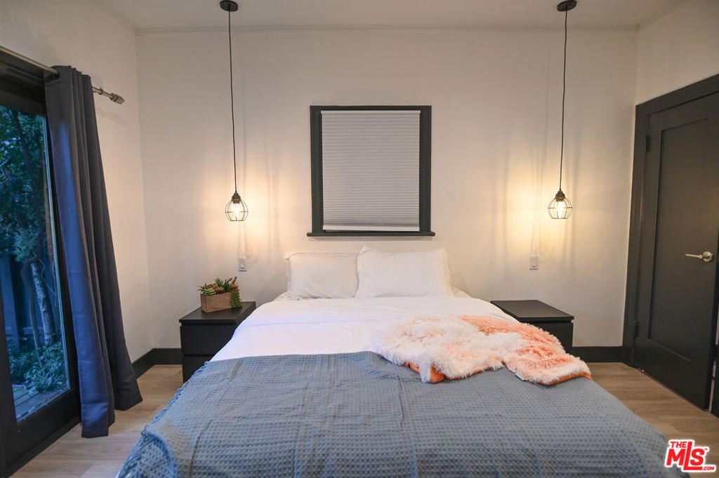 1019 N Orange Grove Avenue - Photo 15