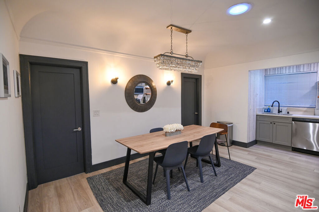 1019 N Orange Grove Avenue - Photo 8