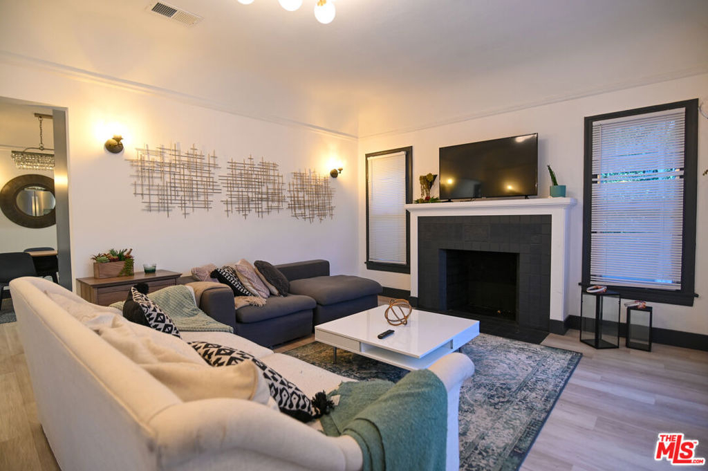 1019 N Orange Grove Avenue - Photo 5
