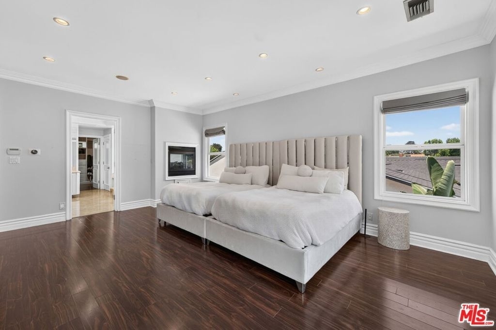 5230 Teesdale Avenue - Photo 8