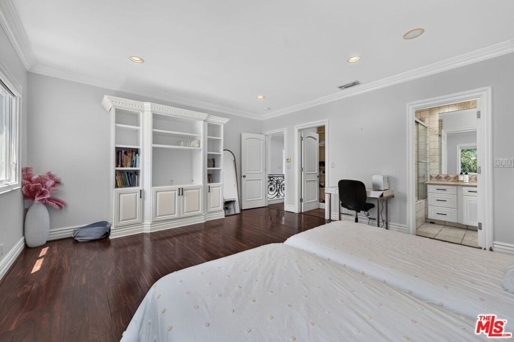 5230 Teesdale Avenue - Photo 18