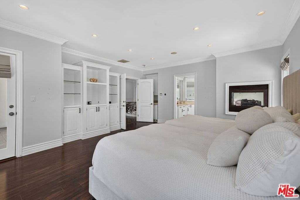 5230 Teesdale Avenue - Photo 9