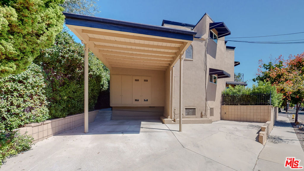 9001 Lloyd Pl - Photo 33