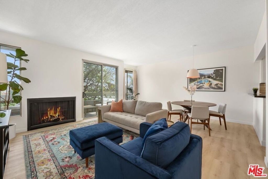 8960 Cynthia Street - Photo 8