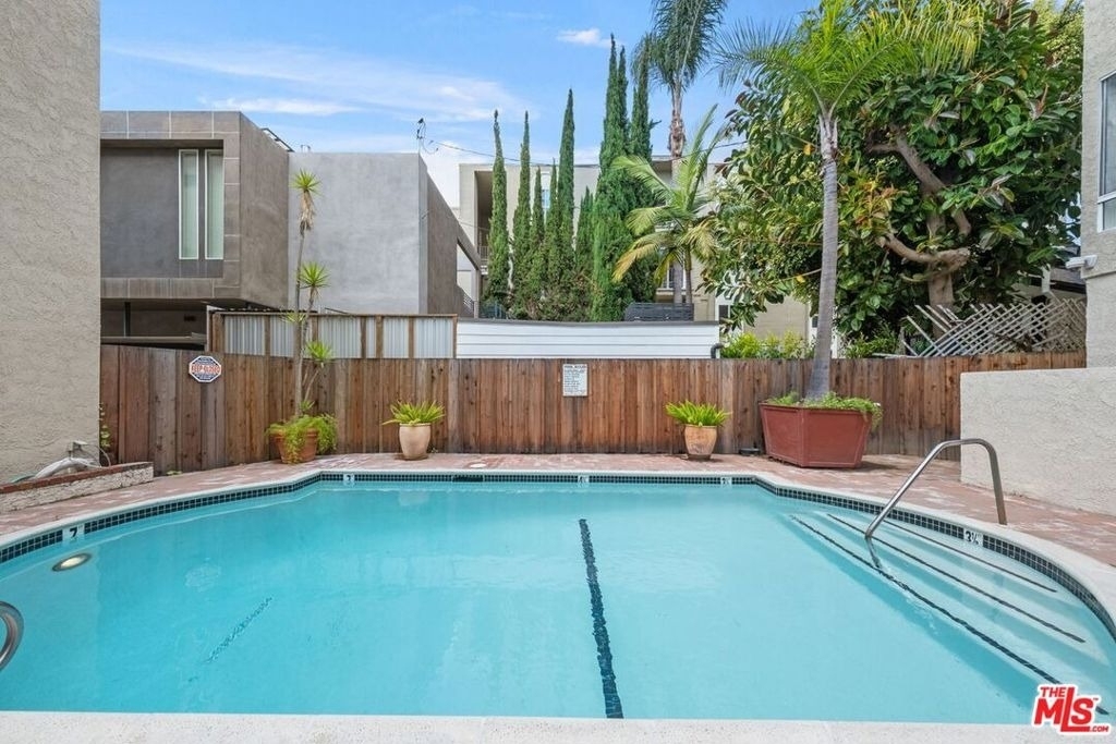 8960 Cynthia Street - Photo 4