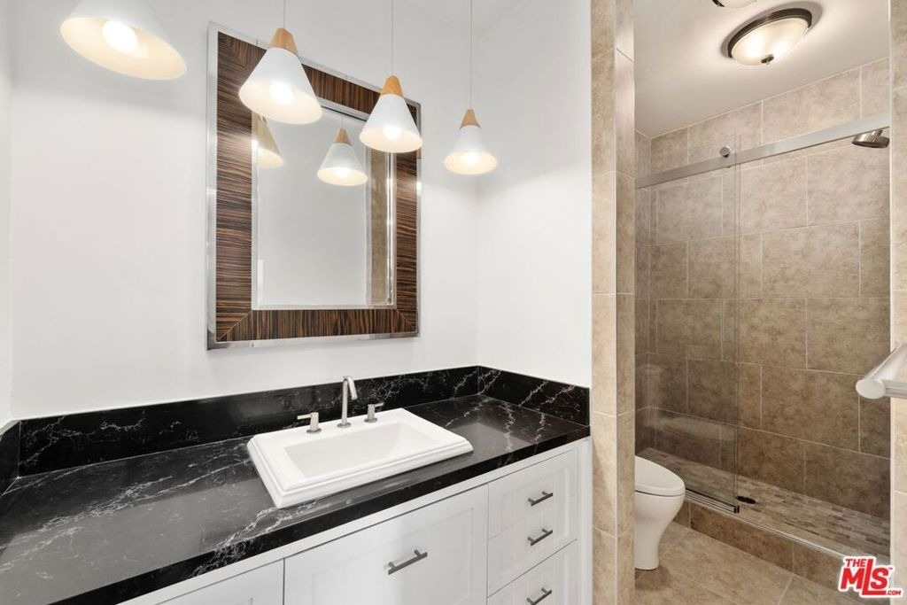 8960 Cynthia Street - Photo 6