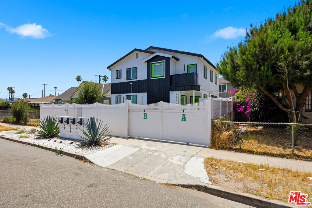 5853 Vineland Avenue - Photo 29