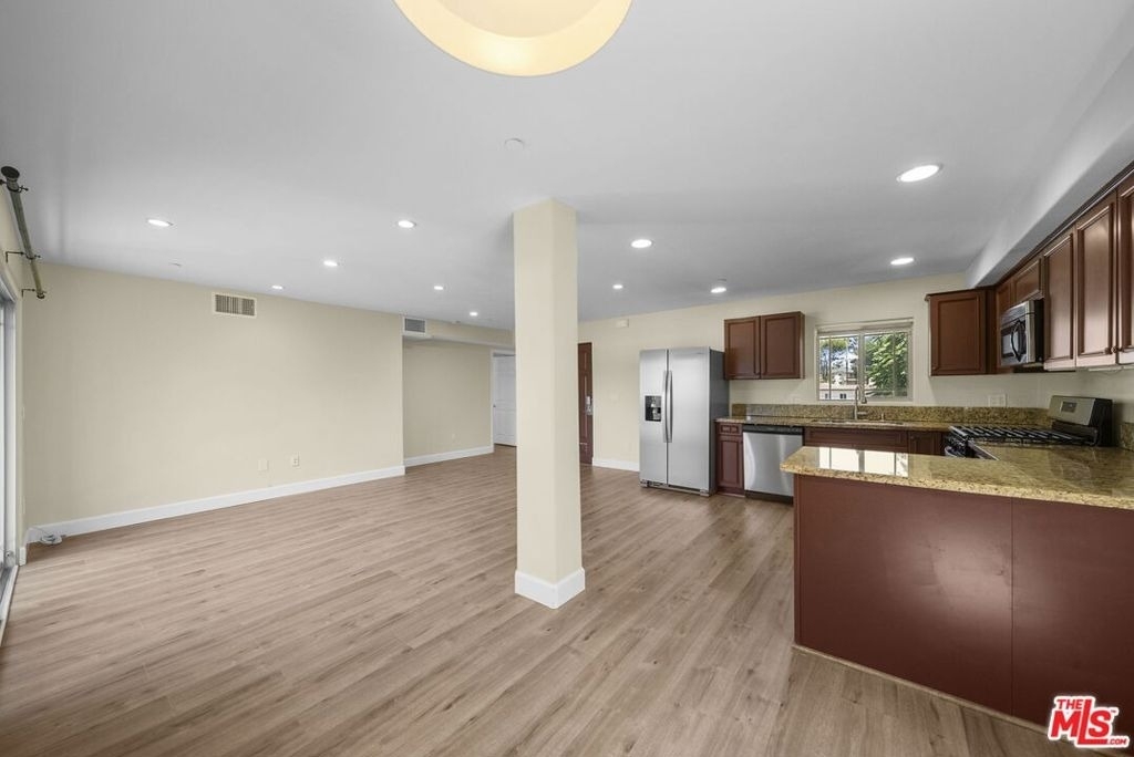 5315 Bellingham Avenue - Photo 12
