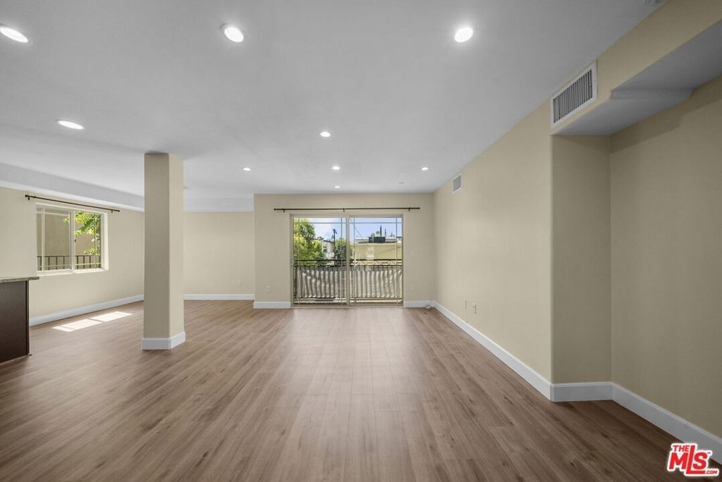 5315 Bellingham Avenue - Photo 2