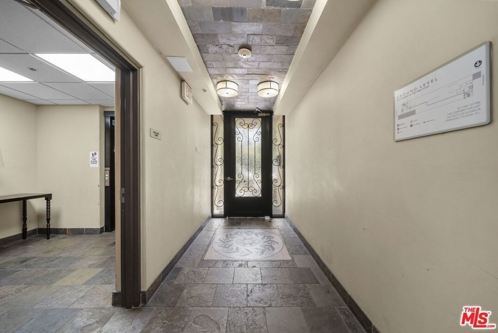 5315 Bellingham Avenue - Photo 1