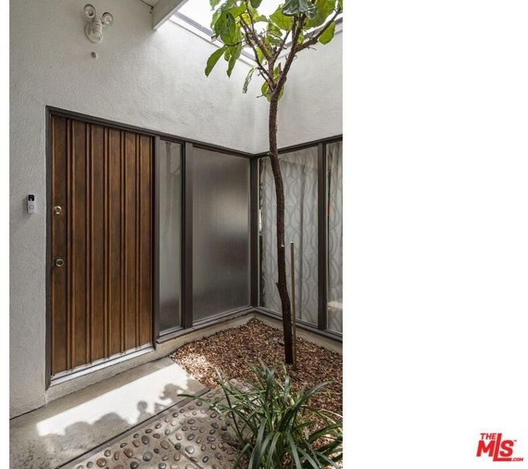 3582 Verdugo Vista Terrace - Photo 3