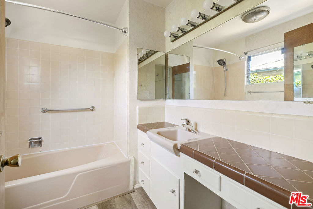 3582 Verdugo Vista Terrace - Photo 24