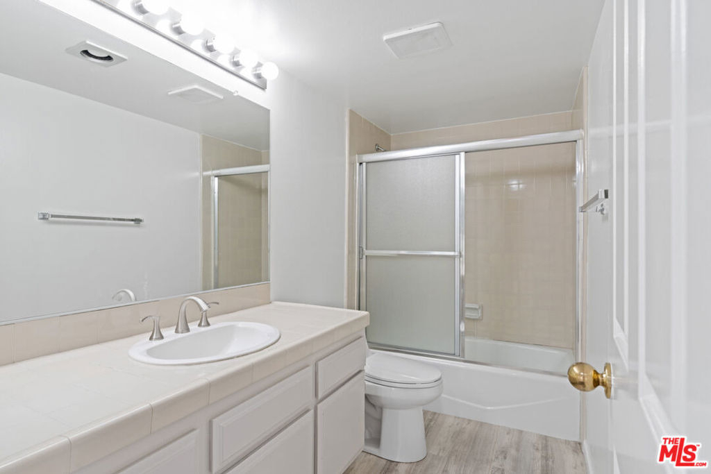 1250 Amherst Avenue - Photo 22