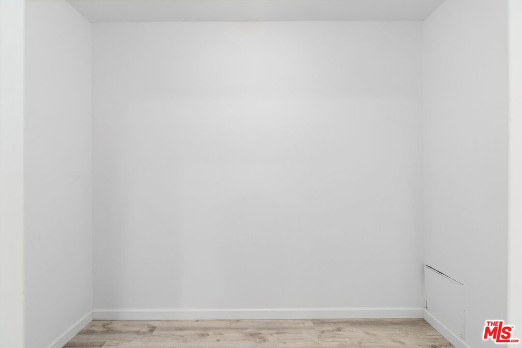 1250 Amherst Avenue - Photo 17