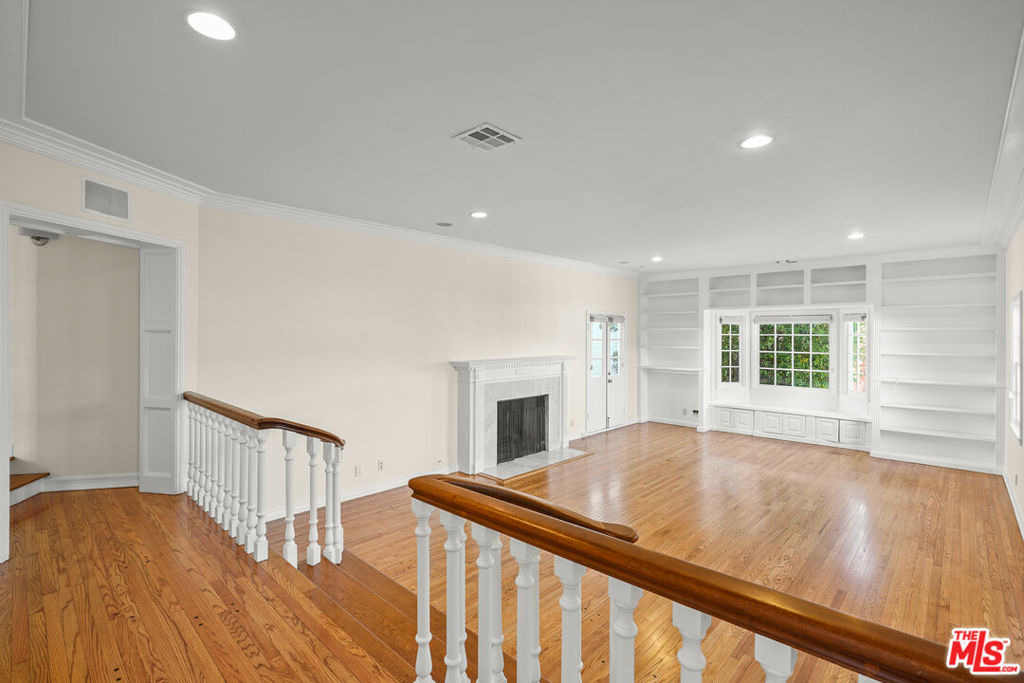 266 Denslow Avenue - Photo 1