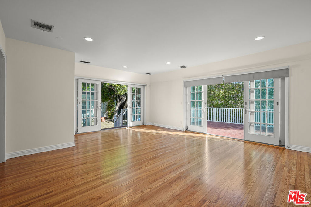 266 Denslow Avenue - Photo 3