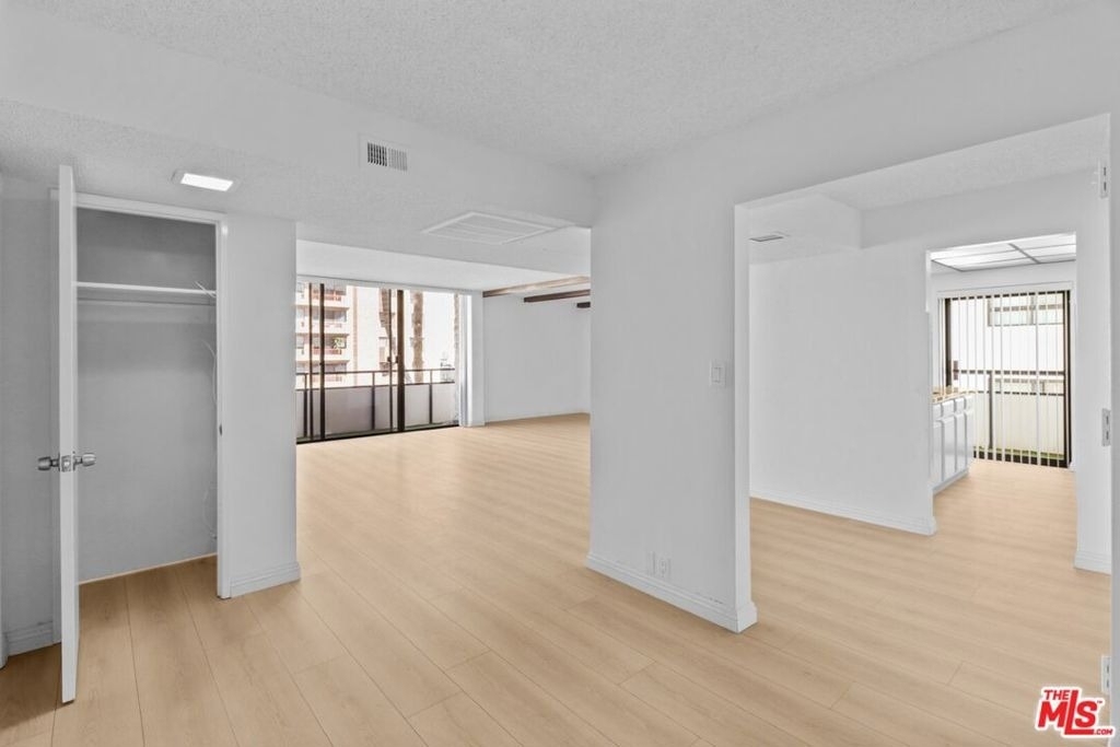 10535 Wilshire Boulevard - Photo 16