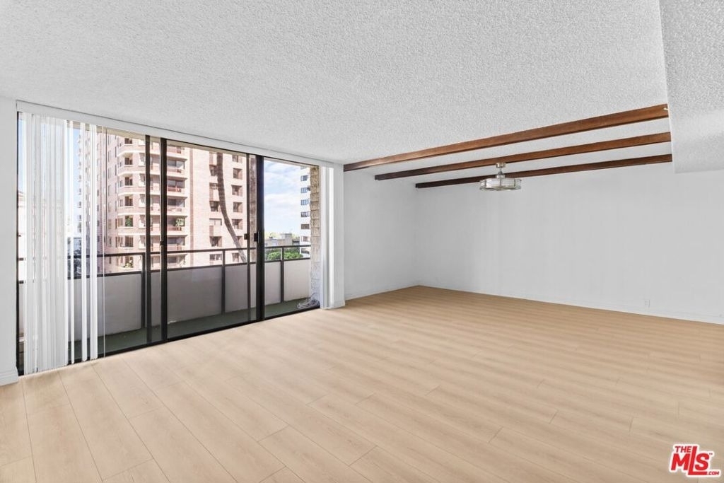 10535 Wilshire Boulevard - Photo 12