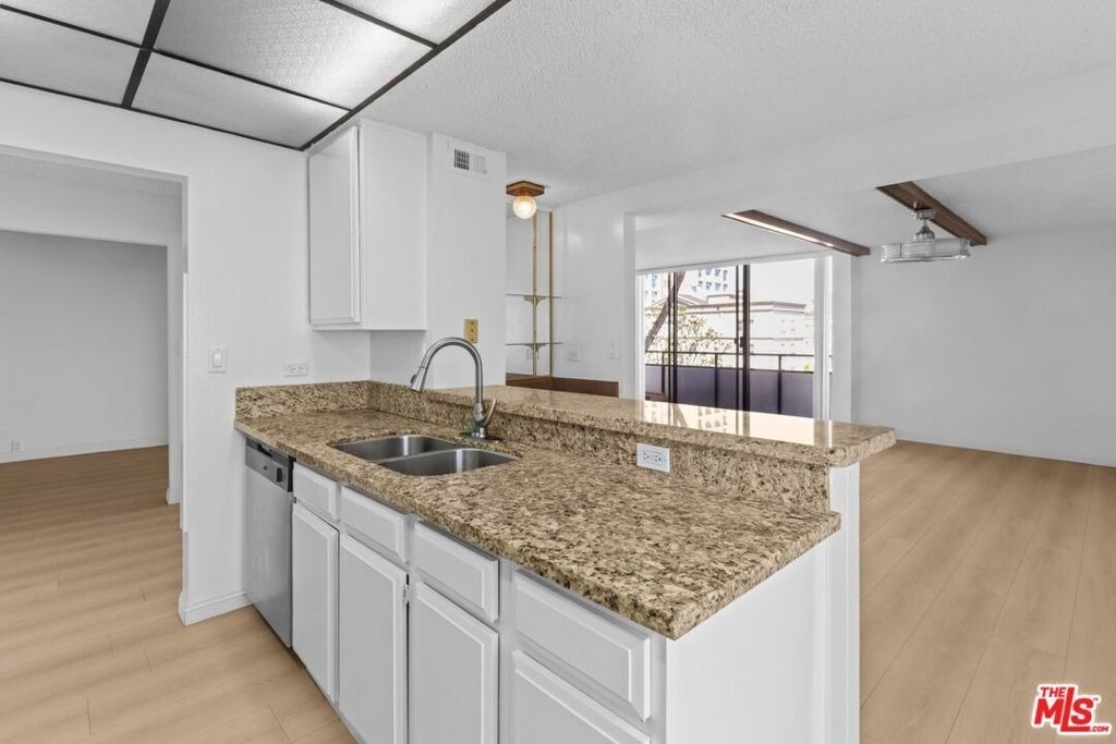 10535 Wilshire Boulevard - Photo 4