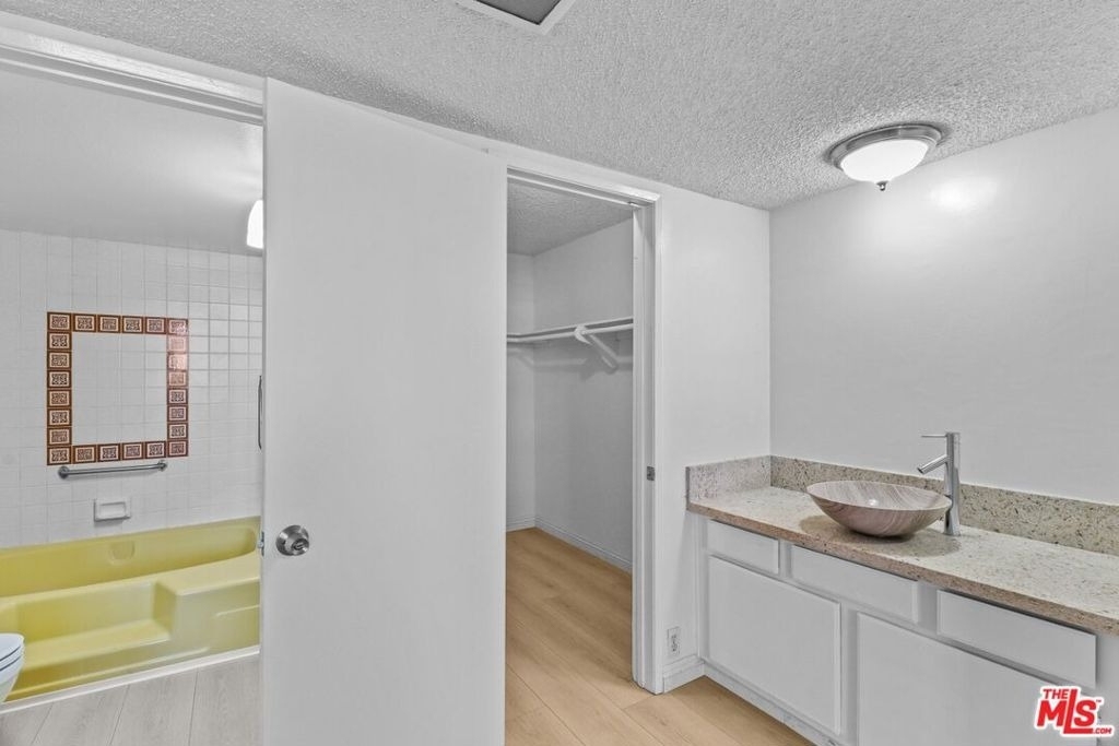 10535 Wilshire Boulevard - Photo 33