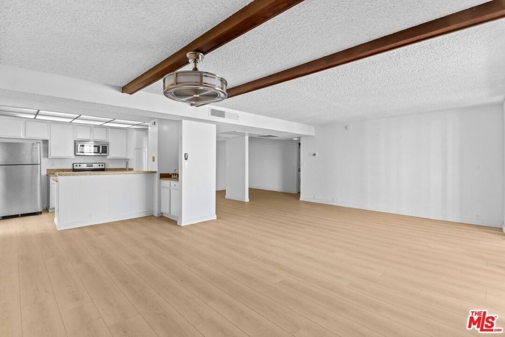 10535 Wilshire Boulevard - Photo 9