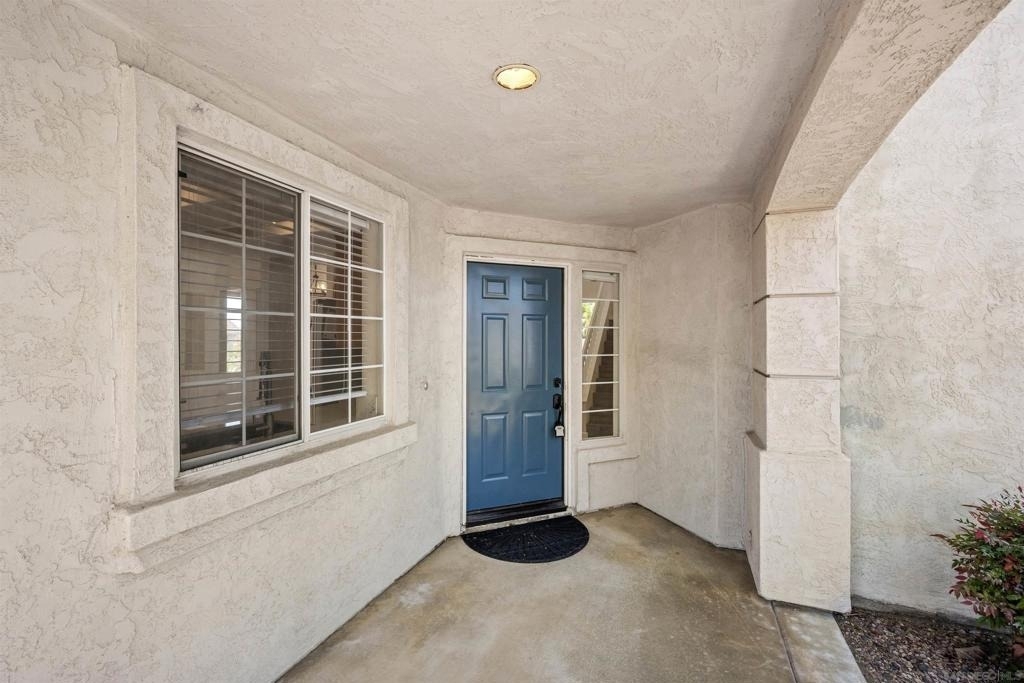 724 Cardona Ave - Photo 2