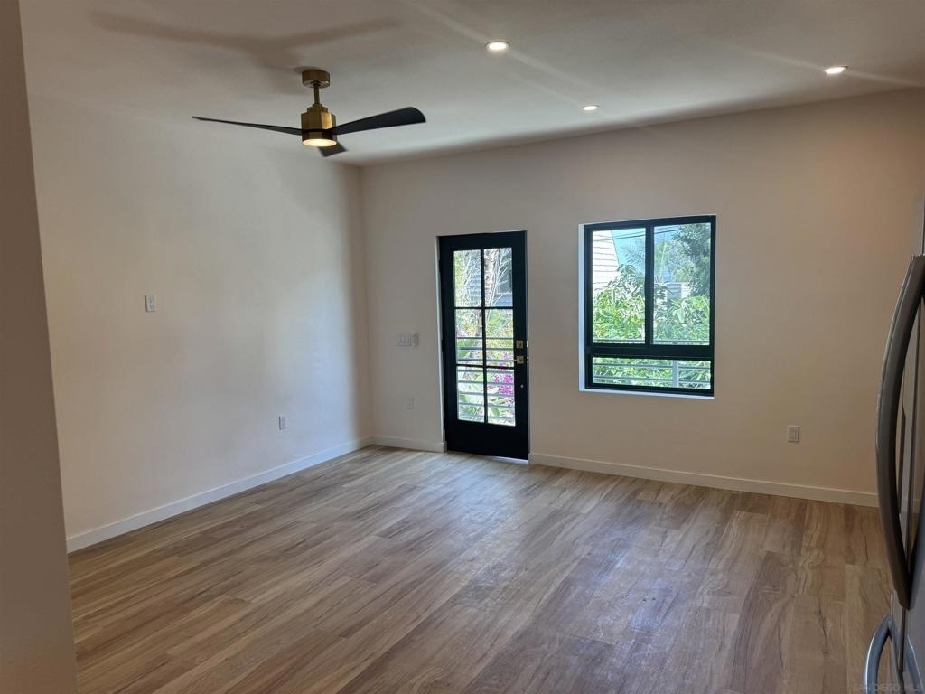 2525 Beryl St - Photo 12