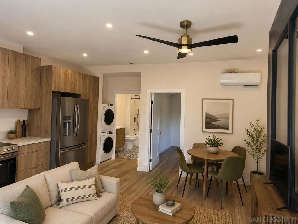 2525 Beryl St - Photo 1