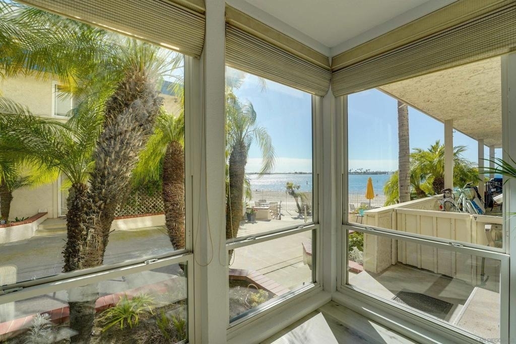 3920 Riviera Dr - Photo 0