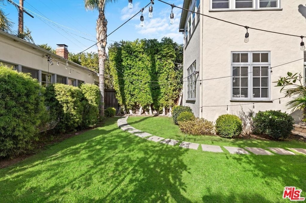 537 N June Street - Photo 14