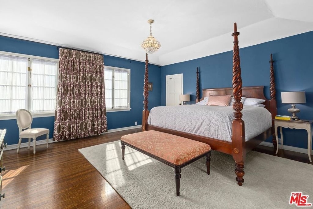 537 N June Street - Photo 11