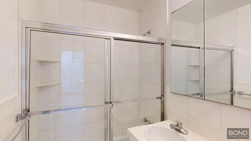 888 8th Avenue - Photo 2