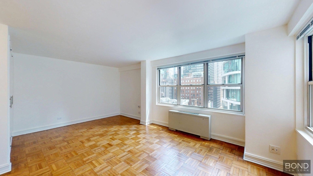888 8th Avenue - Photo 0