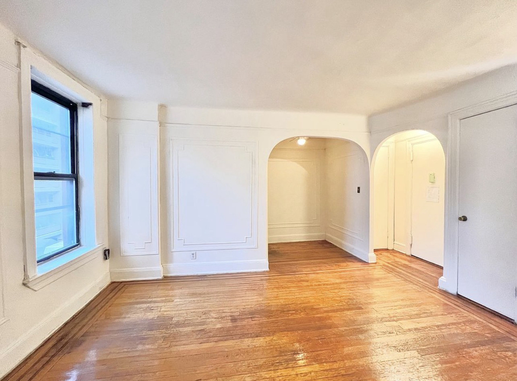  East 61st Street - Photo 0