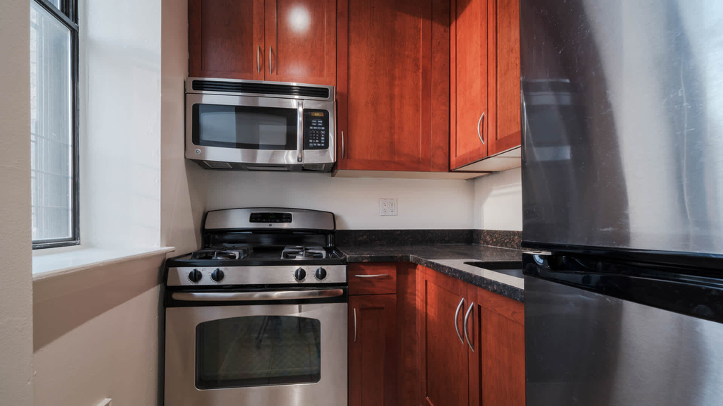 50 West 77th Street - Photo 3