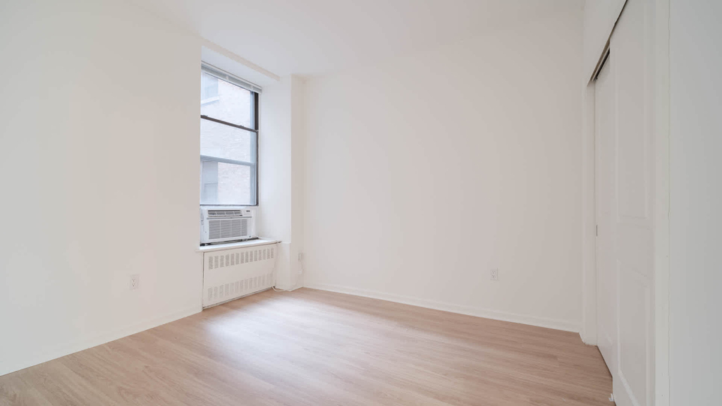 50 West 77th Street - Photo 14