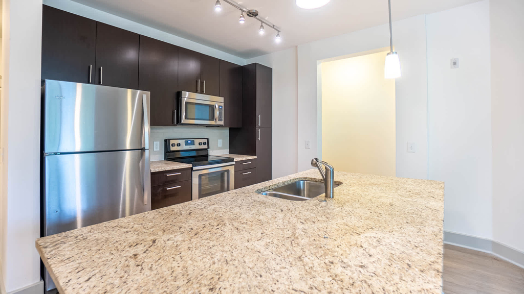 9305 Corporate Blvd - Photo 8