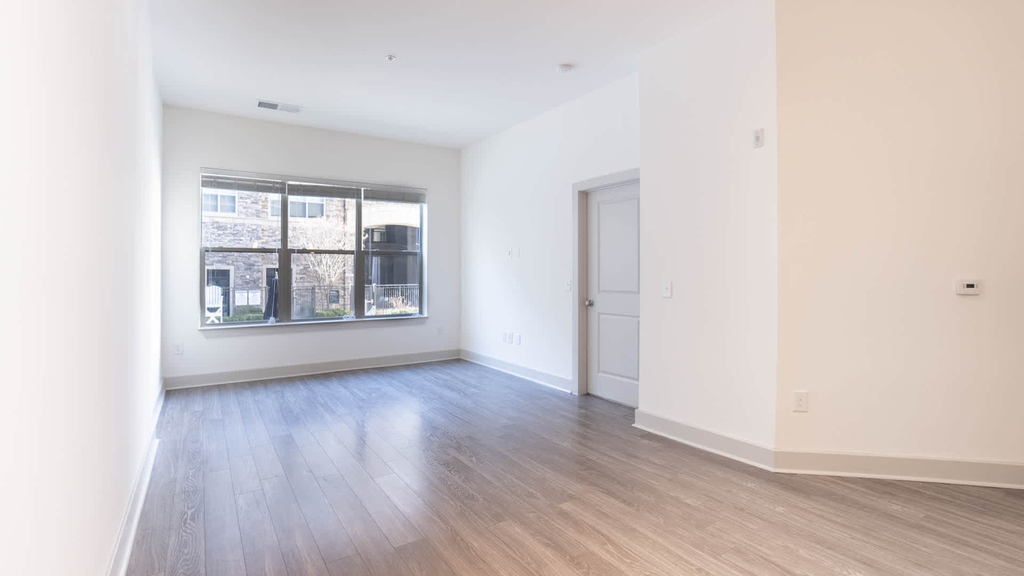 9305 Corporate Blvd - Photo 14