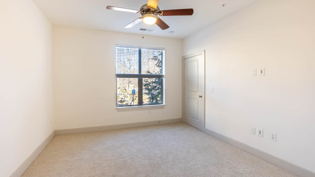 9305 Corporate Blvd - Photo 28