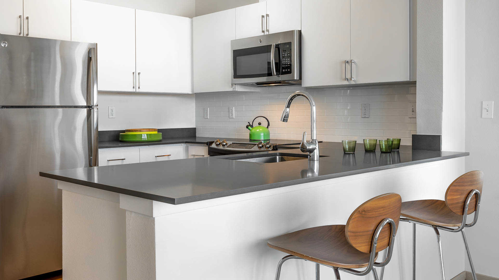 130 Harvard Avenue East - Photo 7