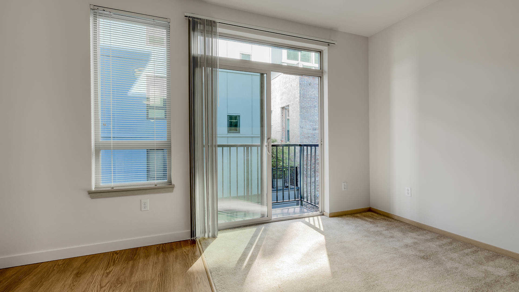 130 Harvard Avenue East - Photo 11