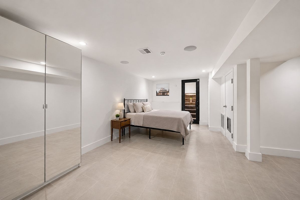 Sterling Place - Photo 6
