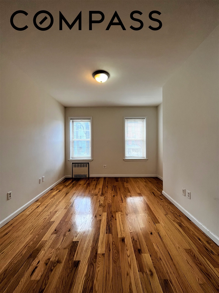 56th Street - Photo 5