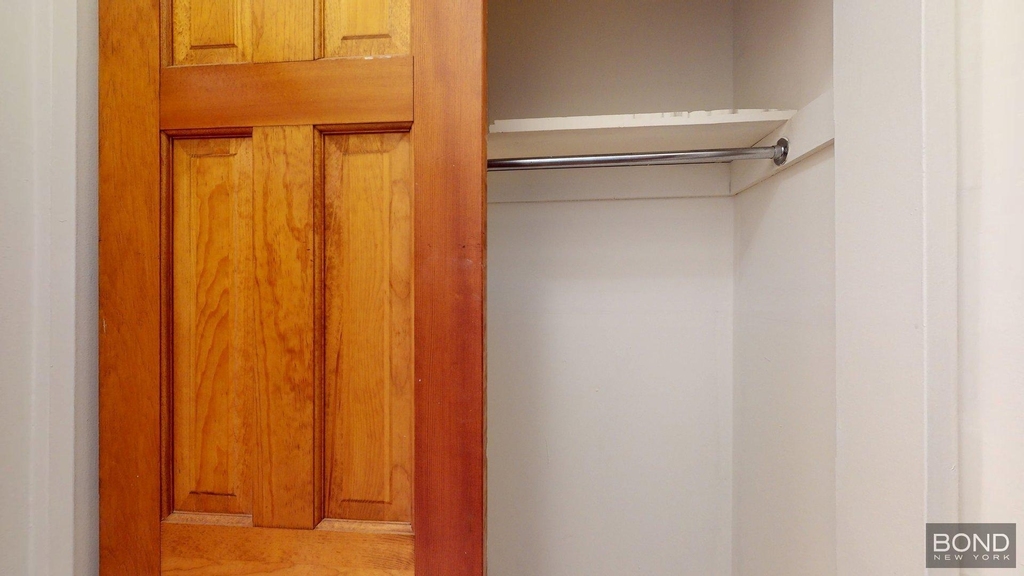 107 West 69th Street - Photo 4