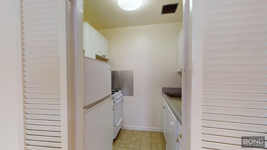 107 West 69th Street - Photo 2