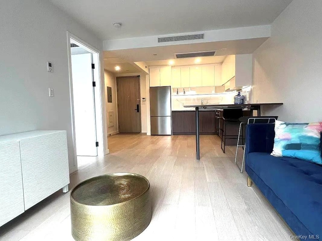 144-49 Northern Boulevard - Photo 1