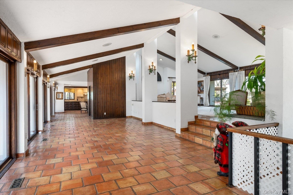 8 Plaka Court - Photo 10